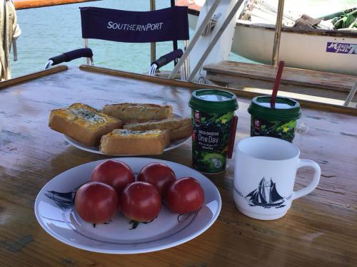 8月4日 舞鶴での差し入れ